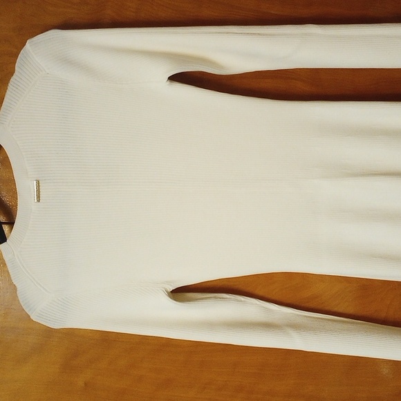 Dress - Picture 5 of 7